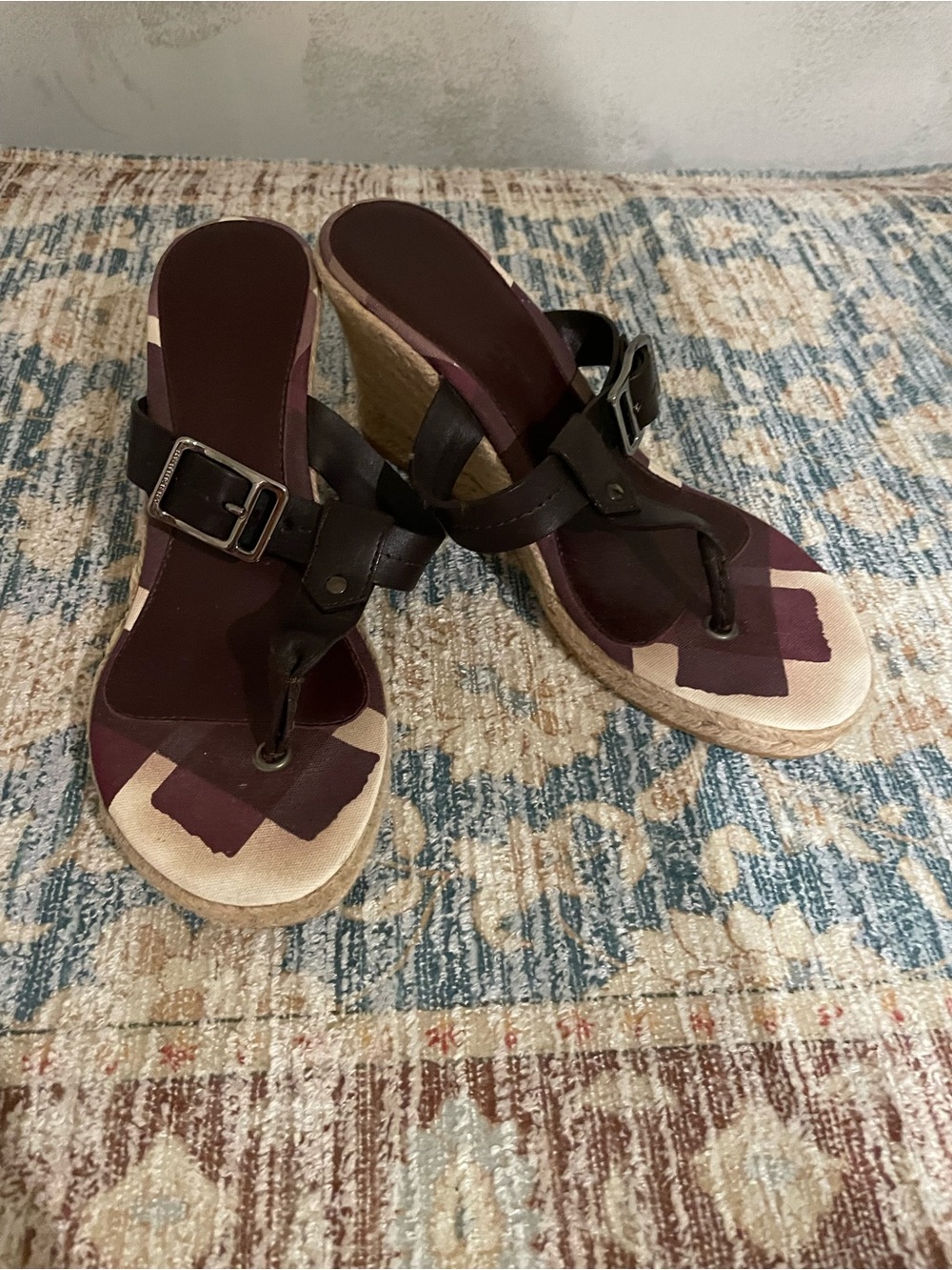 Burberry Women’s Wedge Leather Thong Sandals Size 40